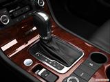  Gear shifter/center console photo